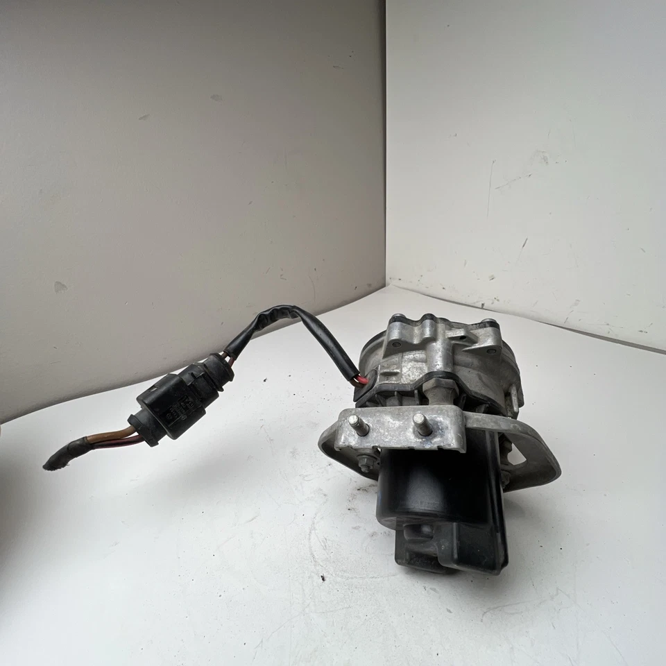 Volkswagen Passat 2017 bomba de inyección de aire secundaria 04E959231 OEM Foto 3 de 4