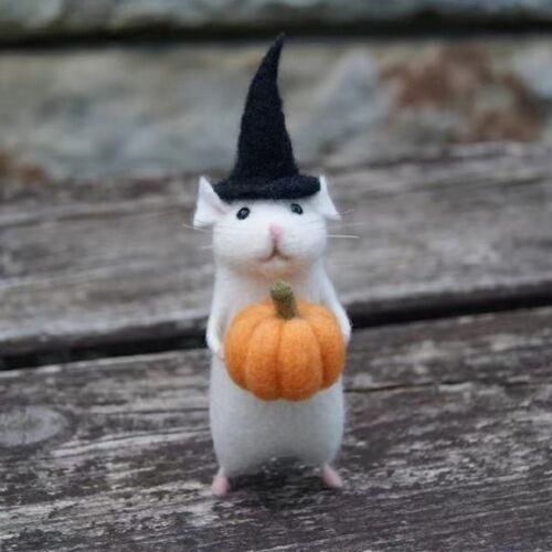 Pattern Halloween Mouse Wool Felt Mouse Mouse with xmas Hat with A Pumpkin - Bild 1 von 16