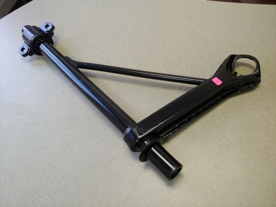 NICE USED ORIGINAL GENUINE PORSCHE 914 1.7 1970 PASSENGERS CONTROL ARM NLA 1 - Image 2 of 4