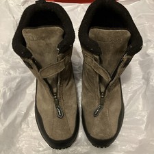 VINTAGE L.L. Bean Primaloft Beige Slip-On Front Zip Ankle Boots - Women's Size 8
