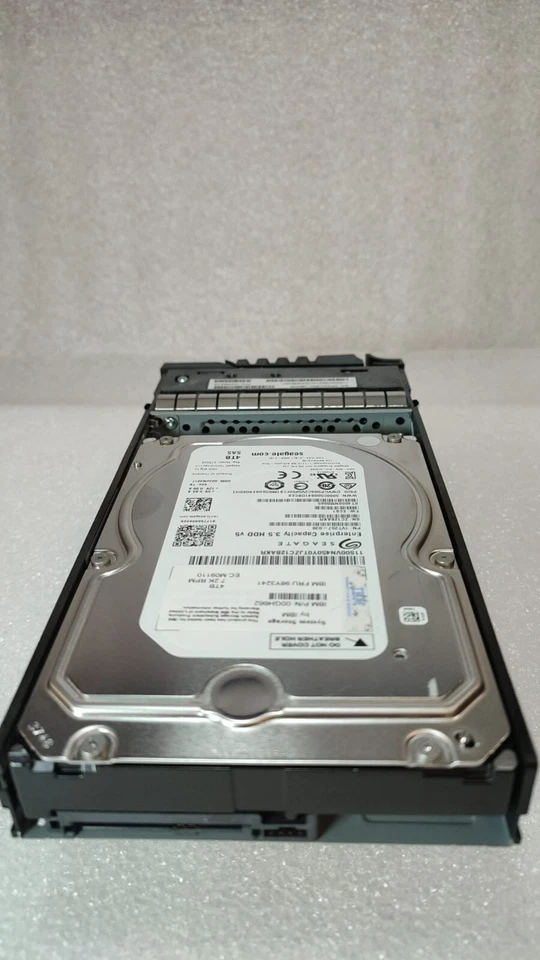 New IBM 00GH662 98Y3241 4TB 3.5" SAS 7.2K 12Gb/s HDD with caddy, ST4000NM0065 - Image 4 of 4