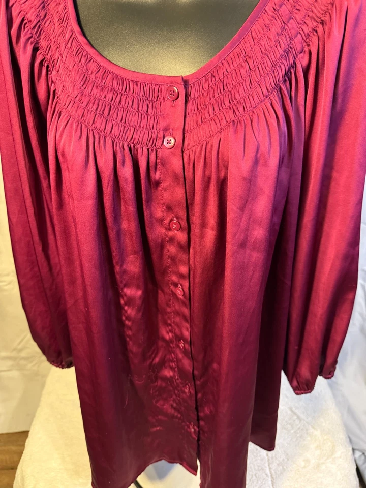 Camisa blusa top satinada sedosa roja profunda para mujer talla grande 2X fiesta de vacaciones glamour Foto 2 de 2