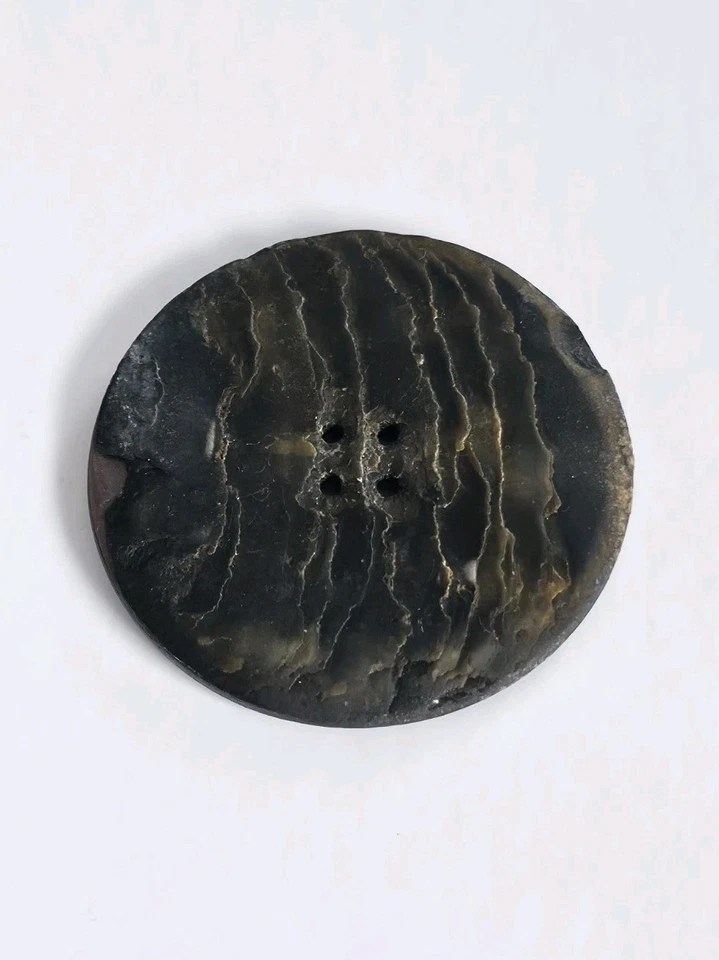 Vintage 4-Hole Abalone Shell Button Beautiful iridescent Gray Lavender Pink 41mm - Image 4 of 4