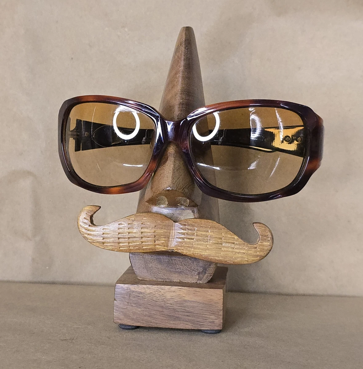 Brown Frame Round Sunglasses for Women with Vintage for sale  display picture 1