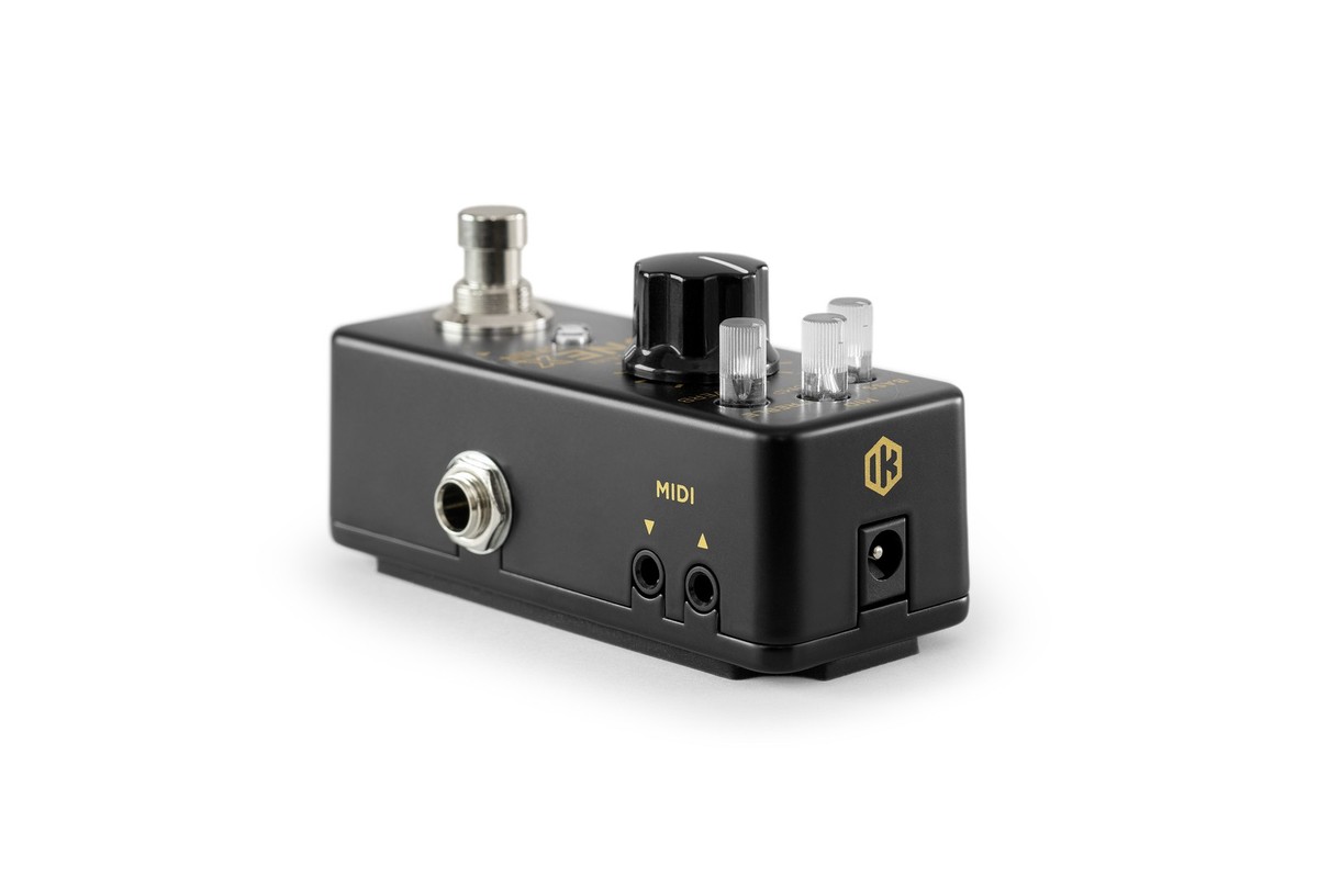 IK Multimedia Tonex One + Plus Amplifier/Cab/Effect Modeling Pedal