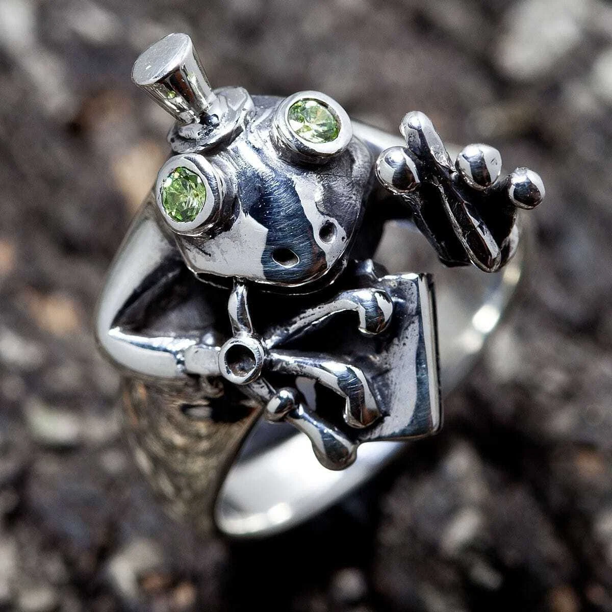 Frog ring on sale sterling silver