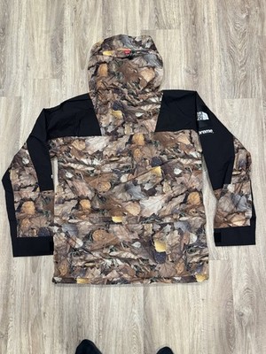 FW16 Supreme New York TNF The North Face Leaves Mountain Jacket