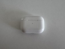 Apple AirPods Pro 2. Gen USB-C MagSafe Case A2968 – Ladekontakt links defekt