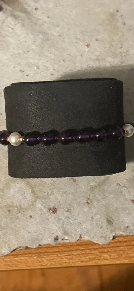 Amethyst & Pearl Hand-tied Beaded 8” BRACELET 14k 585 Yellow Gold accents - Image 3 of 4