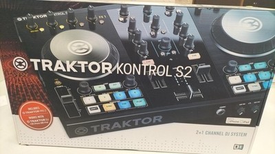 Native Instruments TRAKTOR KONTROL S2 MK2 DJ Controller 2-Channel with Adapter