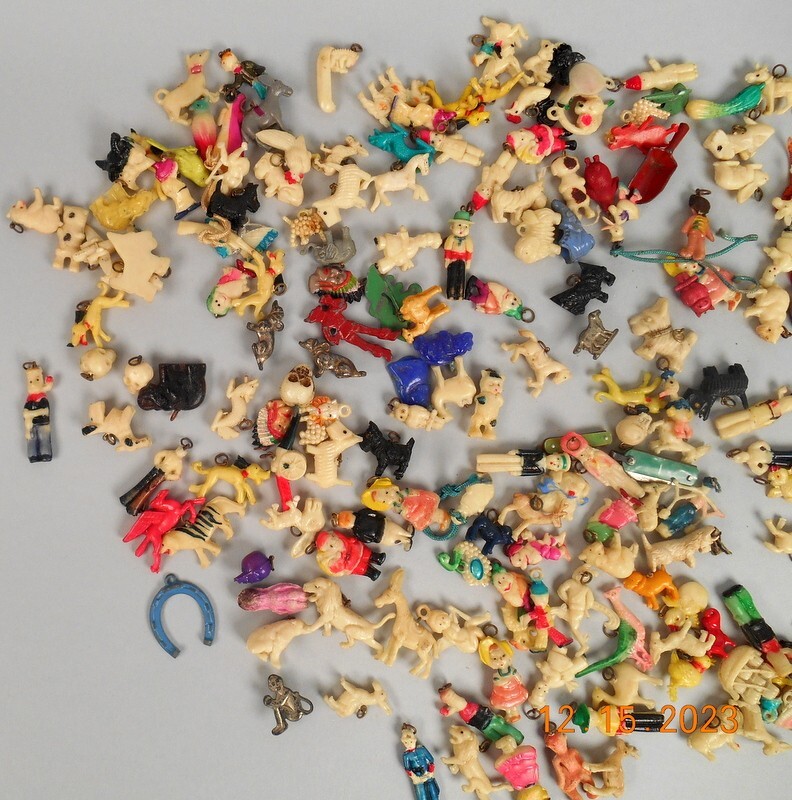 200 PLUS ANTIQUE CRACKER JACK PRIZES TOYS GUMBALL CHARMS TRINKETS ESTATE FIND eBay
