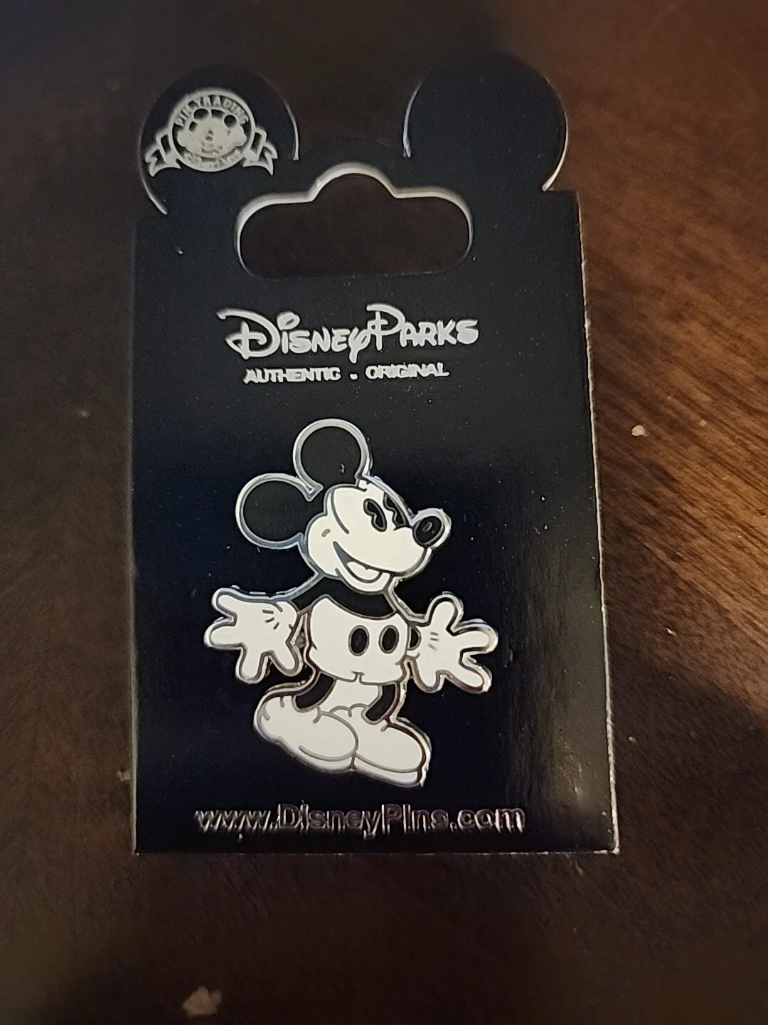 Disney Pin 75471 Vintage Mickey Mouse pie eye eyed black white pose retro look