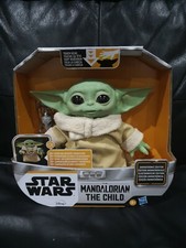 Star Wars “Animatronic Edition” Mandalorian The Child Yoda - Talks - Moves