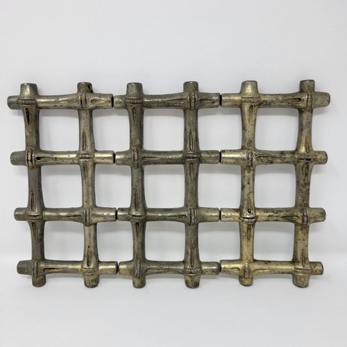 Regal Silver Bamboo Design Silver-plate Metal Expanding Trivet Set Of 2 - Picture 3 of 7