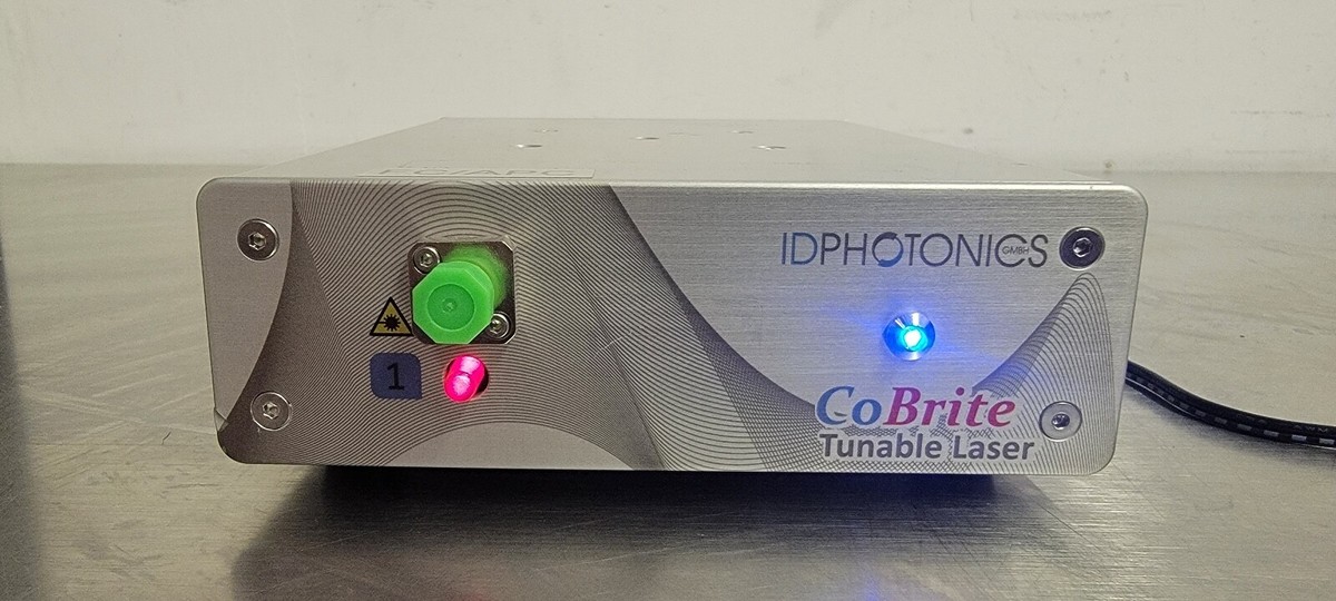ID photonics Cobrite tunable laser CBDX2-SC-NN-FA, w/ 12V DC power