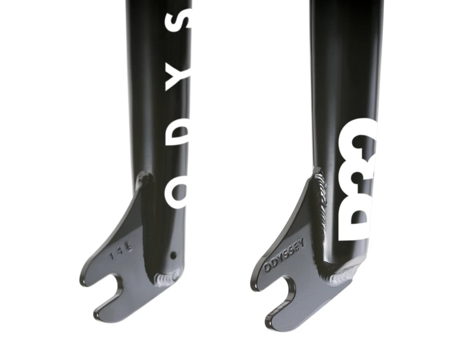 Odyssey R32 Forks Black - Image 2 of 3
