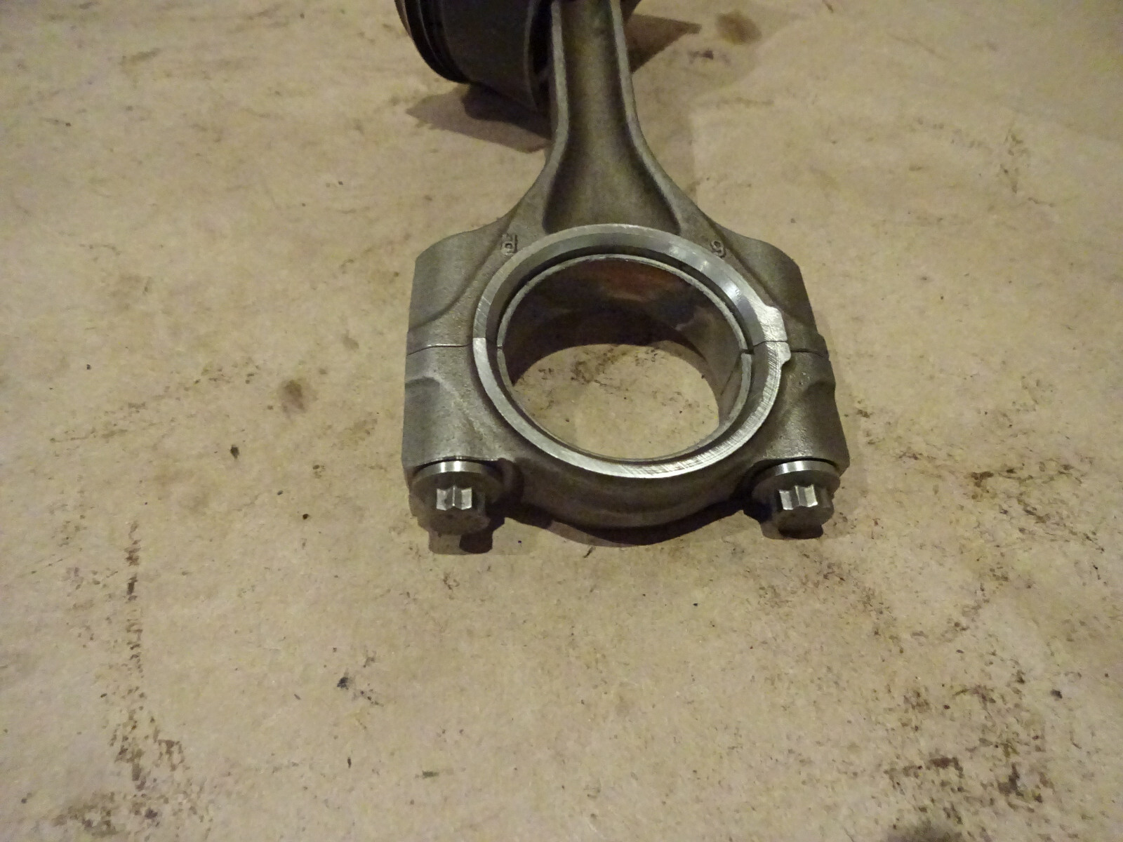 Ferrari 458 Italia,Spider - LH Cylinder Bank Piston & Con Rod-P/N 260684