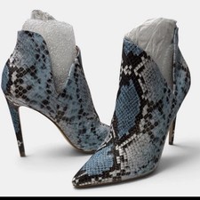 STEVE MADDEN Women's Decoy Dress Bootie Blue Snake NIB 7M