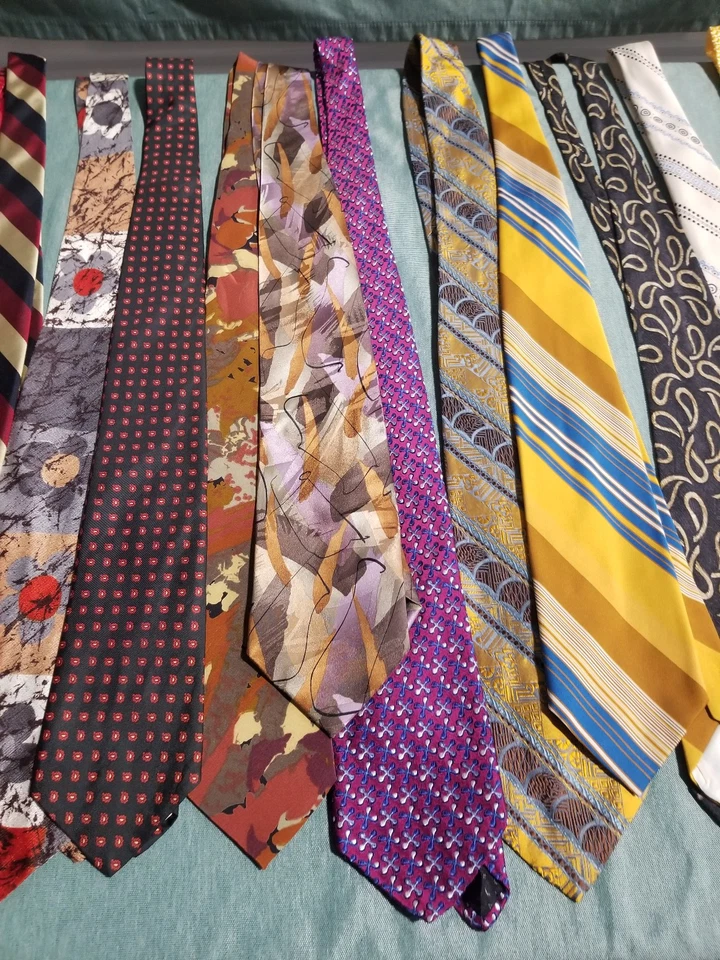 Lote De Colección De 21 Corbatas Para Hombre Jos Ketch Garcia Bugle Boy Patrón A Rayado Audaz Foto 4 de 4