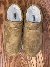 cushionaire clogs Faux Fur Size 7.5 Outdoor Slippers