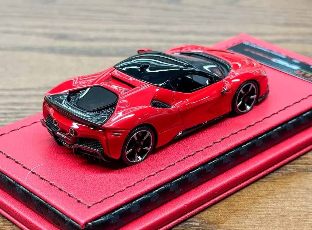 ART 1:64 Red SF90 Stradale Hard Top Sports Diecast Resin Car