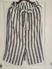 Love Tree striped button front gray and whit size L