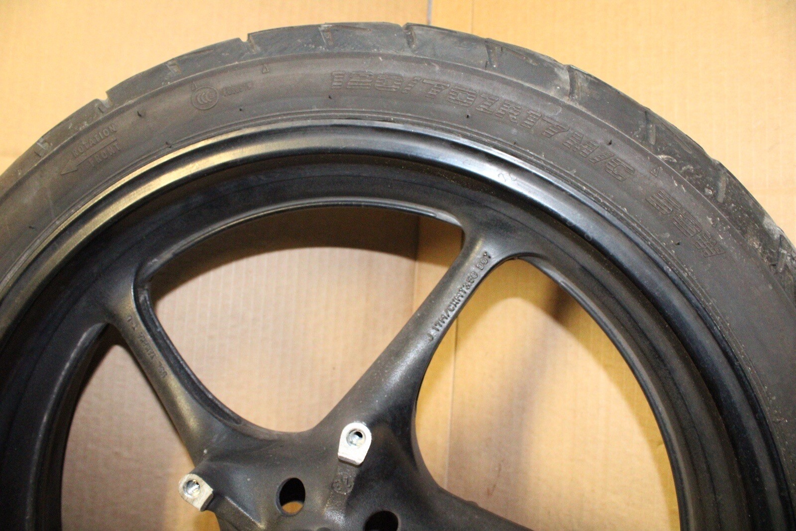 2016 R6 Rim 2008 - 2016 YAMAHA YZF R6 R6R FRONT WHEEL RIM TIRE BLACK STRAIGHT STOCK ...