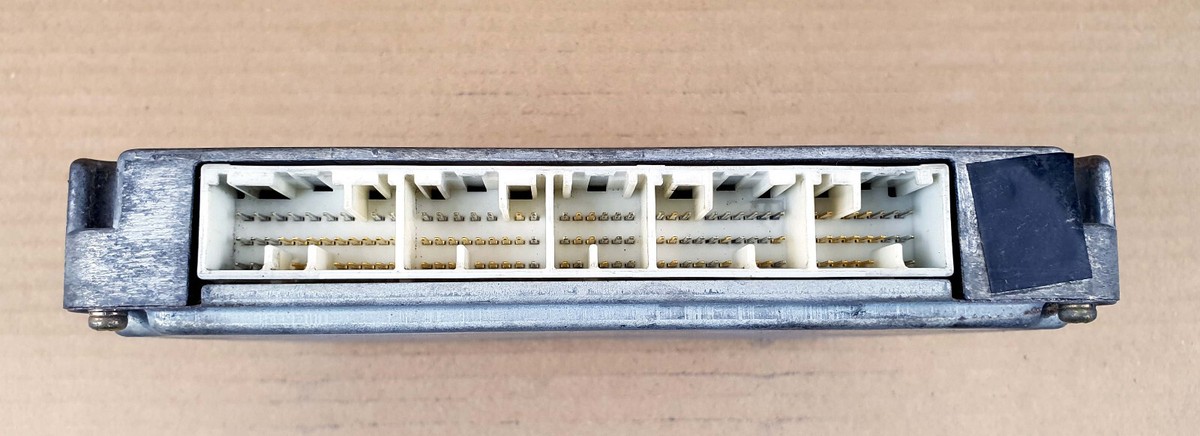 mamiページ Toyota LAND CRUISER 01/1998-07/2002 ENGINE CONTROL UNIT ECU