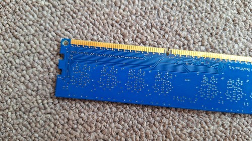 1 GB DDR3-RAM 240-pin 1Rx8 PC3-8500U non-ECC 'Elpida EBJ10UE8BDF0-AE-F' - Picture 8 of 10