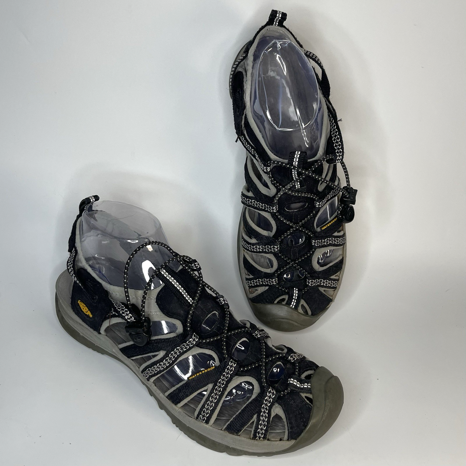 Sandali da donna Keen Whisper taglia 9 5 US 40 EU nero grigio scarpe da acqua outdoor