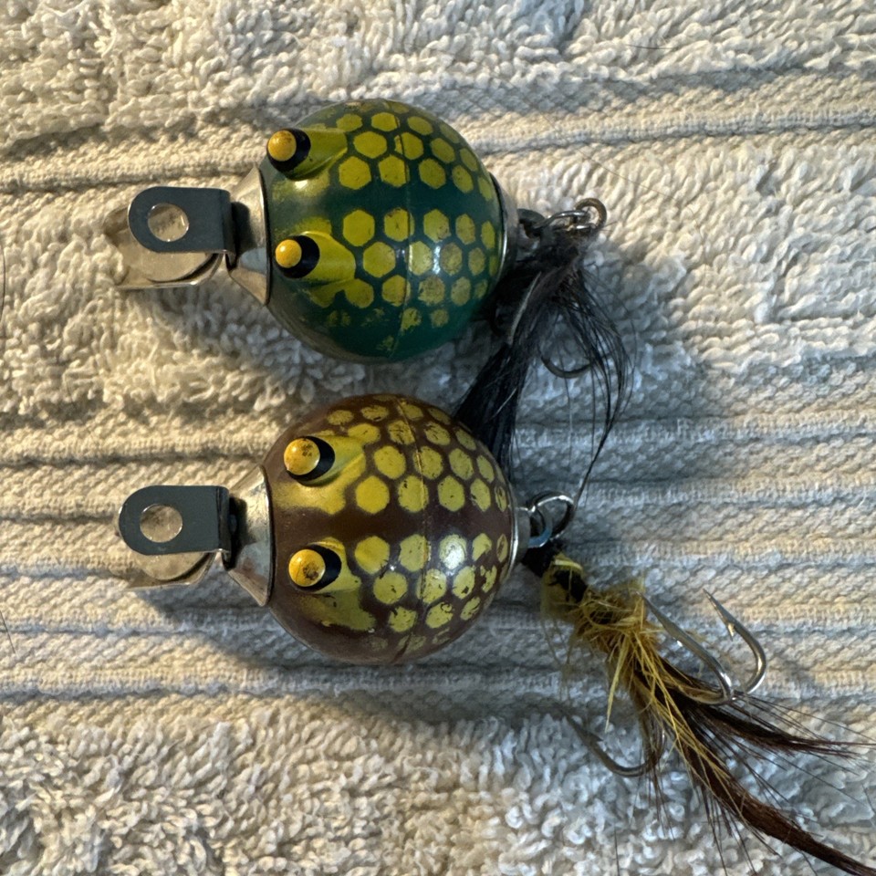 2 Worth Flutter Fin Old Fishing Lures.17 | eBay