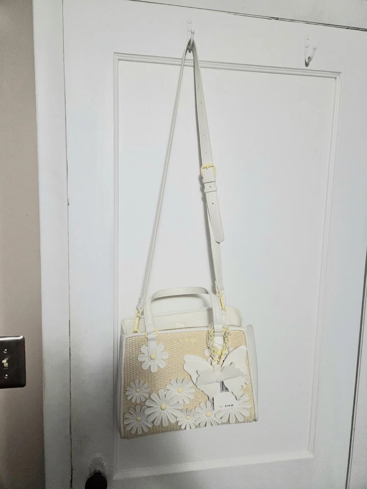 NUEVO CON ETIQUETAS BOLSO BANDOLERA BETSEY JOHNSON XOBECA-U TOTE MARGARITA CON ENCANTO MARIPOSA AZUL Foto 2 de 4