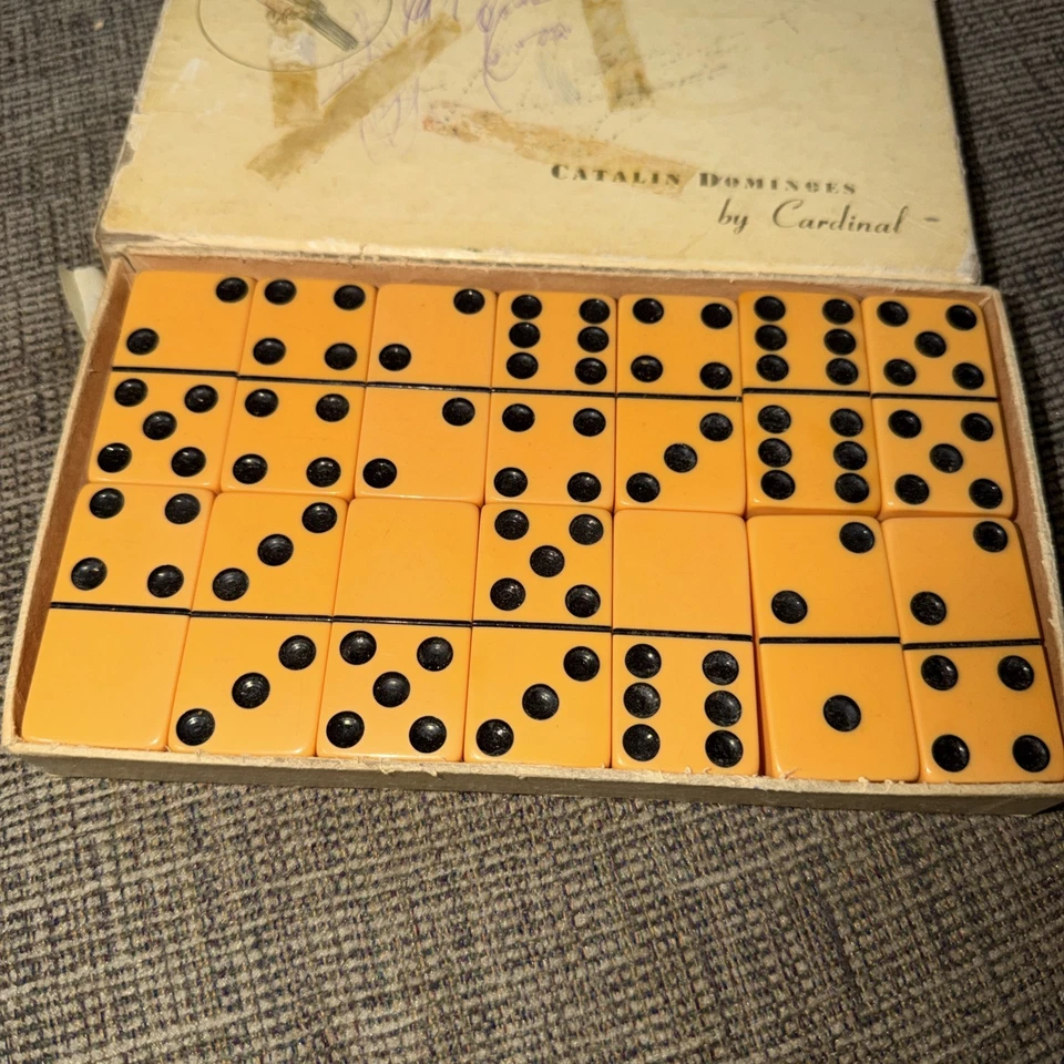 Vintage CATALIN Dominoes by CARDINAL #600 Set 28pc Butterscotch - Image 2 of 4