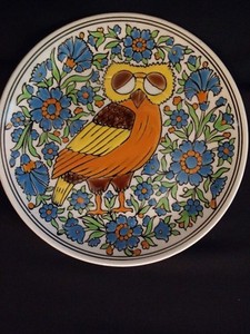 NEOFITOY KERAMIK FAURAKI-RODOS ENAMELED OWL LOVERS PLATE GREEK HANDMADE HOOK