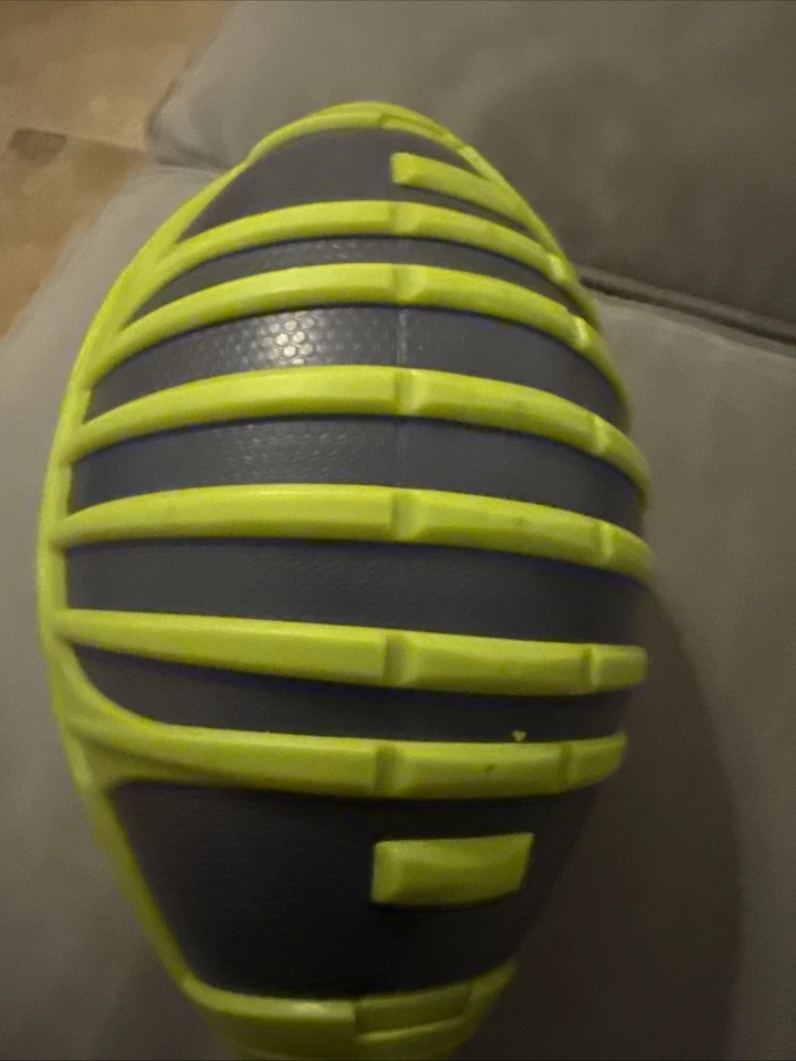 NERF Weather Blitz Football Green & Gray All Weather Sports Hasbro C-244C - Image 3 of 4