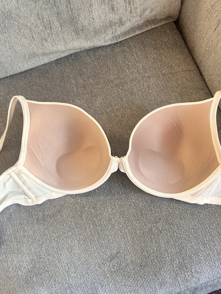 Olga Flirty Padded Bra Push Up Underwire 38DD Beige - Image 4 of 4