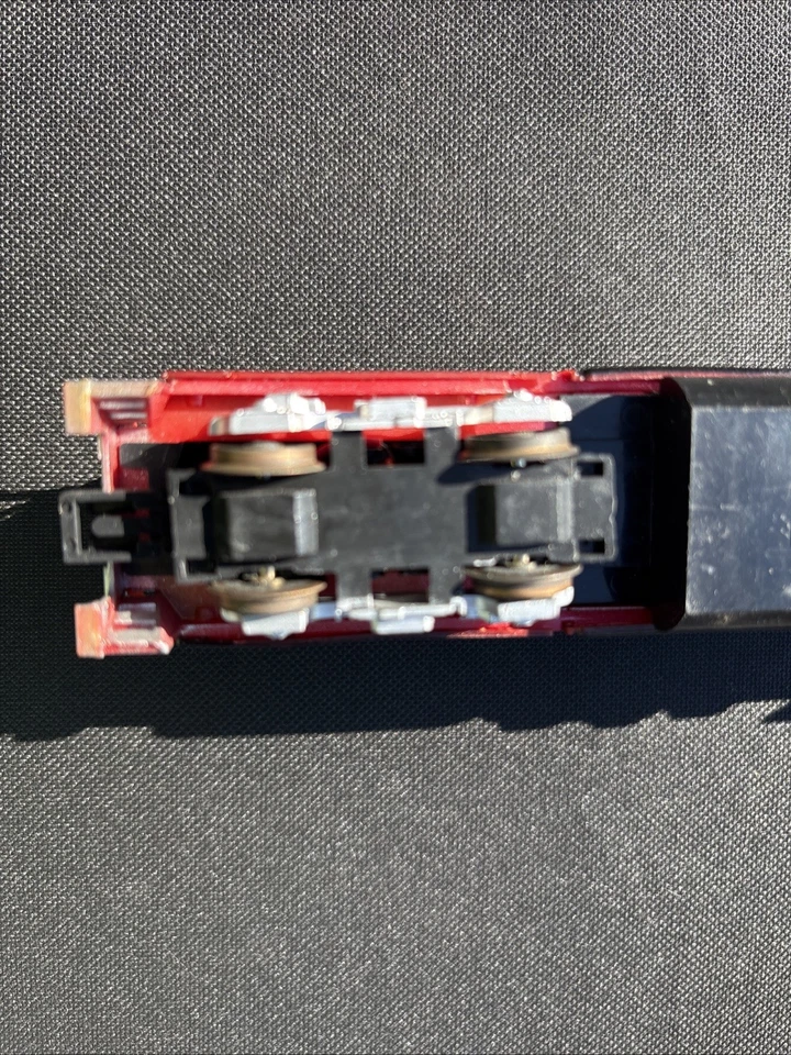 VTG Life Like Santa Fe 3500 HO Scale Burlington 150-A, Union Pacific - Image 4 of 4