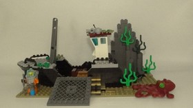 LEGO City 60095 Deep Sea Exploration Vessel Missing 1 Shark Face Rest Complete