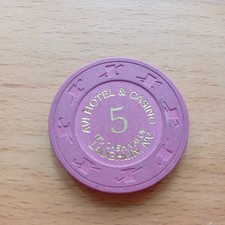 AVI  Casino Chip $ 5,00   ncv ,Laughlin,Nevada