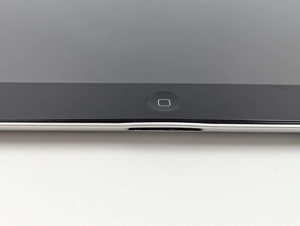 Apple iPad 3 64 GB  Spacegrau Silber MD368FD Tablet Wi-Fi + Cellular A1430 - Bild 4 von 4