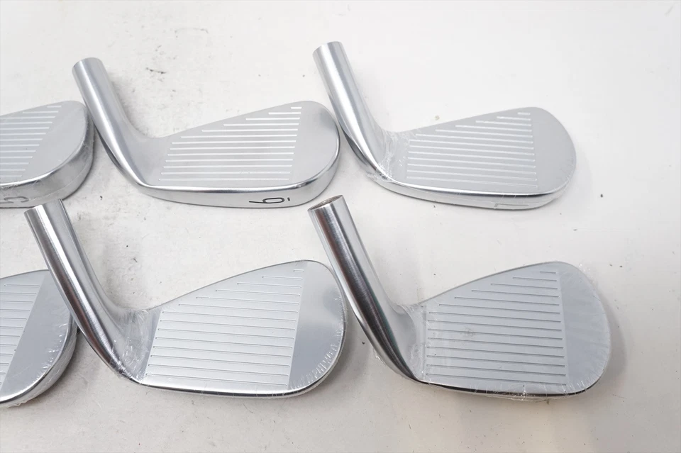 New LH Titleist 2023 T150 4-Pw, Gw Iron Set Club Head Only In Plastic 1274213 - Image 4 of 4