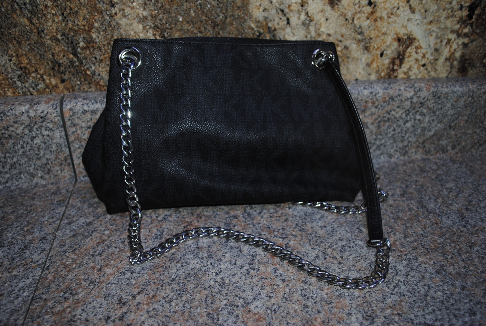 Michael Kors Medium Pruse - image 3