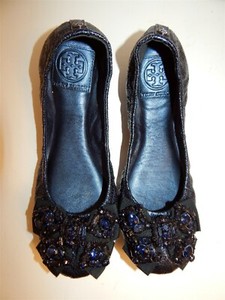 dark navy blue flats