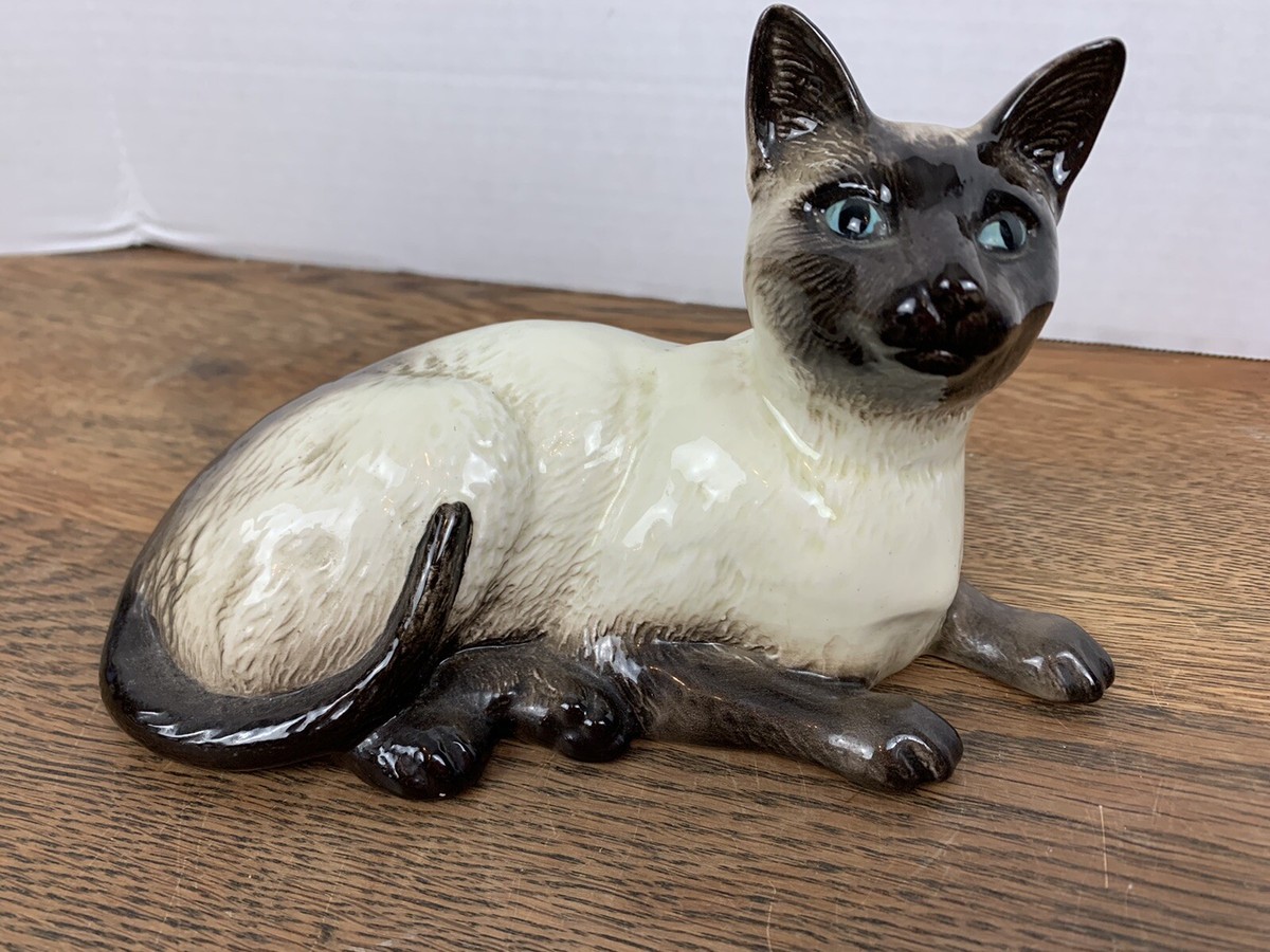 ベスウィック シャム猫フィギュリン No.1559（可愛い 猫の置物