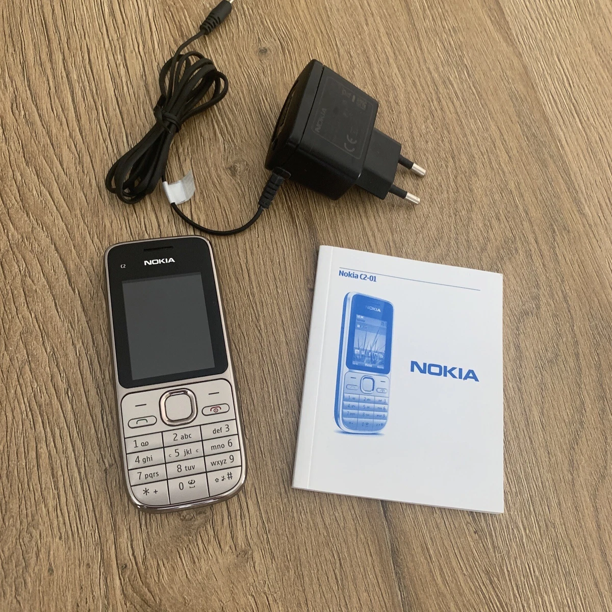 Nokia  C2-01 -W Silver wie NEU!