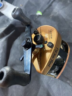 ピースケ Nice Quantum 441 Pitchin' Bait Casting Fishing Reel Great