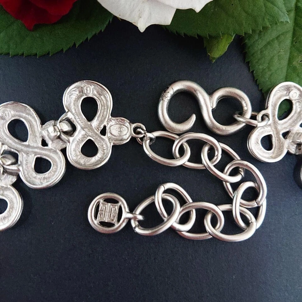 GIVENCHY Necklace AUTH Vintage Rare SilverPendant choker Logo G Circle WOMENS!!! - Image 4 of 4