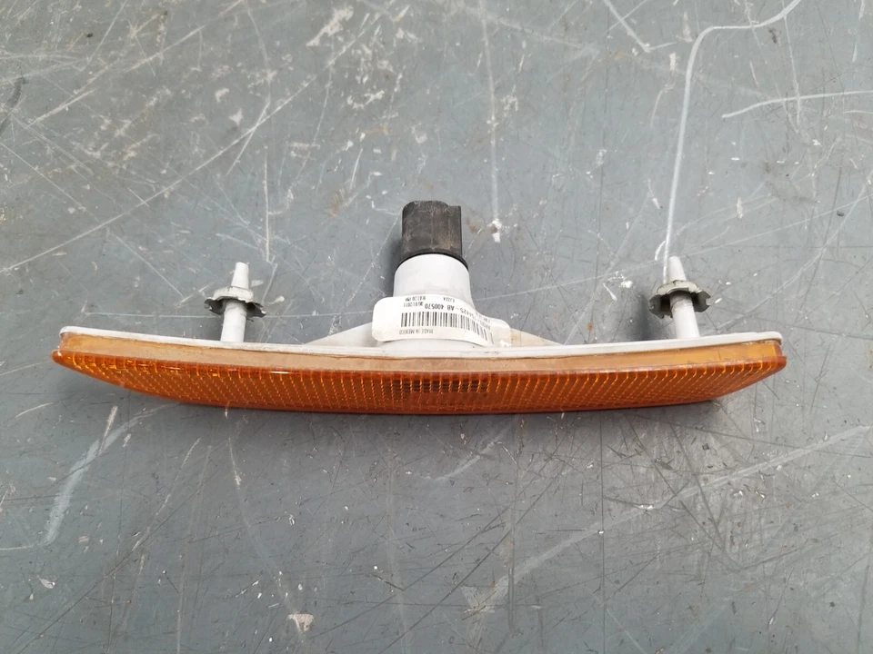 Luz de señalización lateral izquierda Ford Mustang Shelby GT500 2012 #6834 VV7 Foto 3 de 4