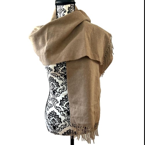 Saks Fifth Avenue Black Label 100% Cashmere Scarf Cream Quiet Luxury Soft 62"L