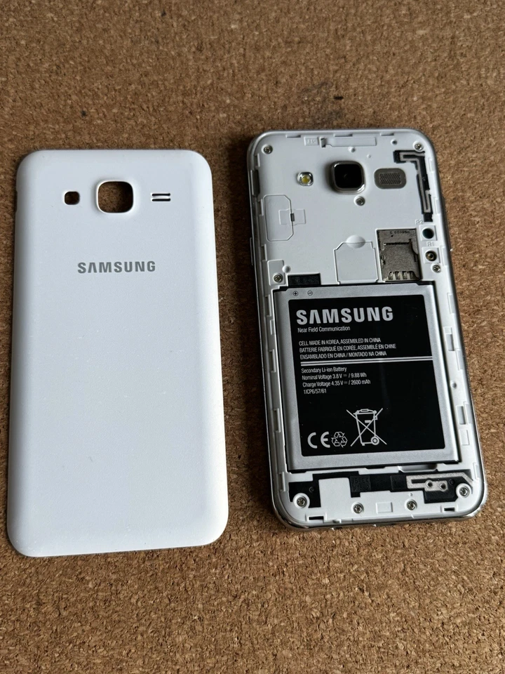 Samsung J5 2016 Dual SIM, Foto 3 von 3